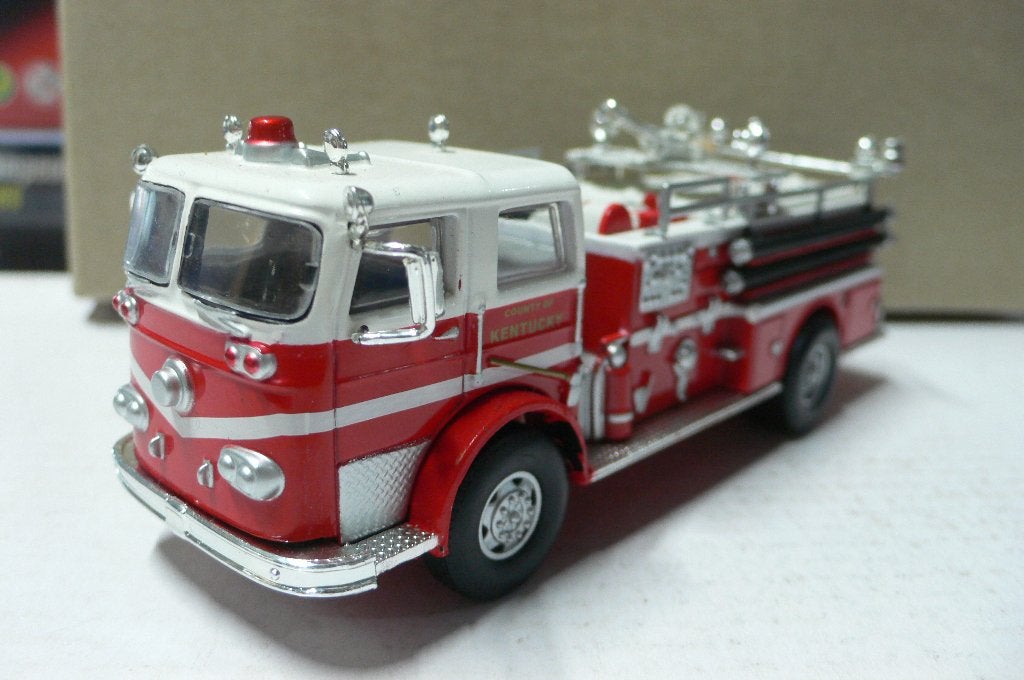 seagrave k-type pumper - delprado 1/64, Hobby en Vrije tijd, Modelauto's | Overige schalen, Gebruikt, Bus of Vrachtwagen, Verzenden