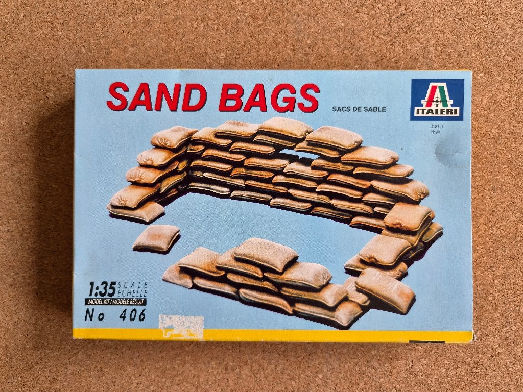 Italeri 406 Sandbags 1:35 (30 stuks), Gebruikt, Ophalen of Verzenden, 1:35 tot 1:50, Nb