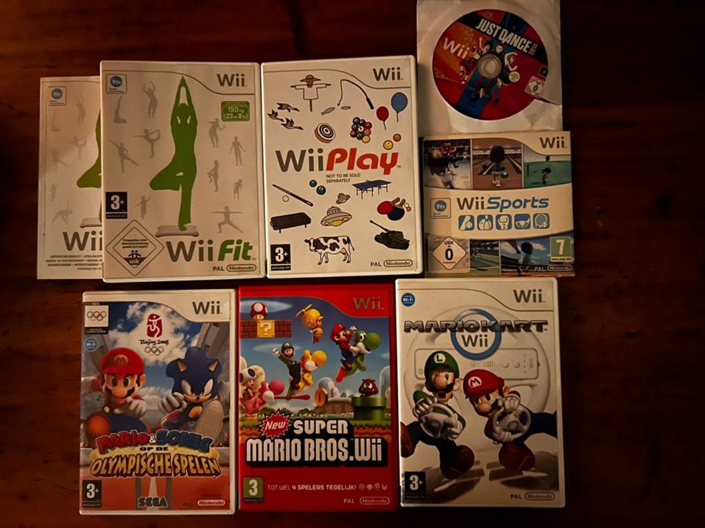 Wii Games Bundel: Mario Kart, New Super Mario Bros. & Meer, Spelcomputers en Games, Ophalen, Gebruikt, Overige genres, Eén computer
