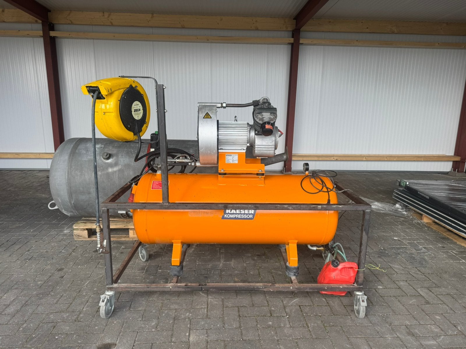 Kaeser epc 630-250 3 kw zuiger compressor, 100 liter of meer, Ophalen of Verzenden, Zo goed als nieuw