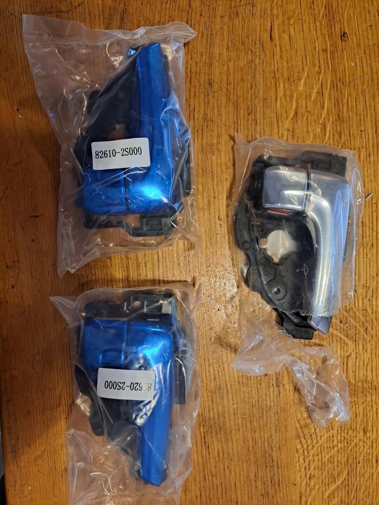 Deurklink interieur hyundai ix35, Auto-onderdelen, Ophalen of Verzenden, Nieuw, Hyundai
