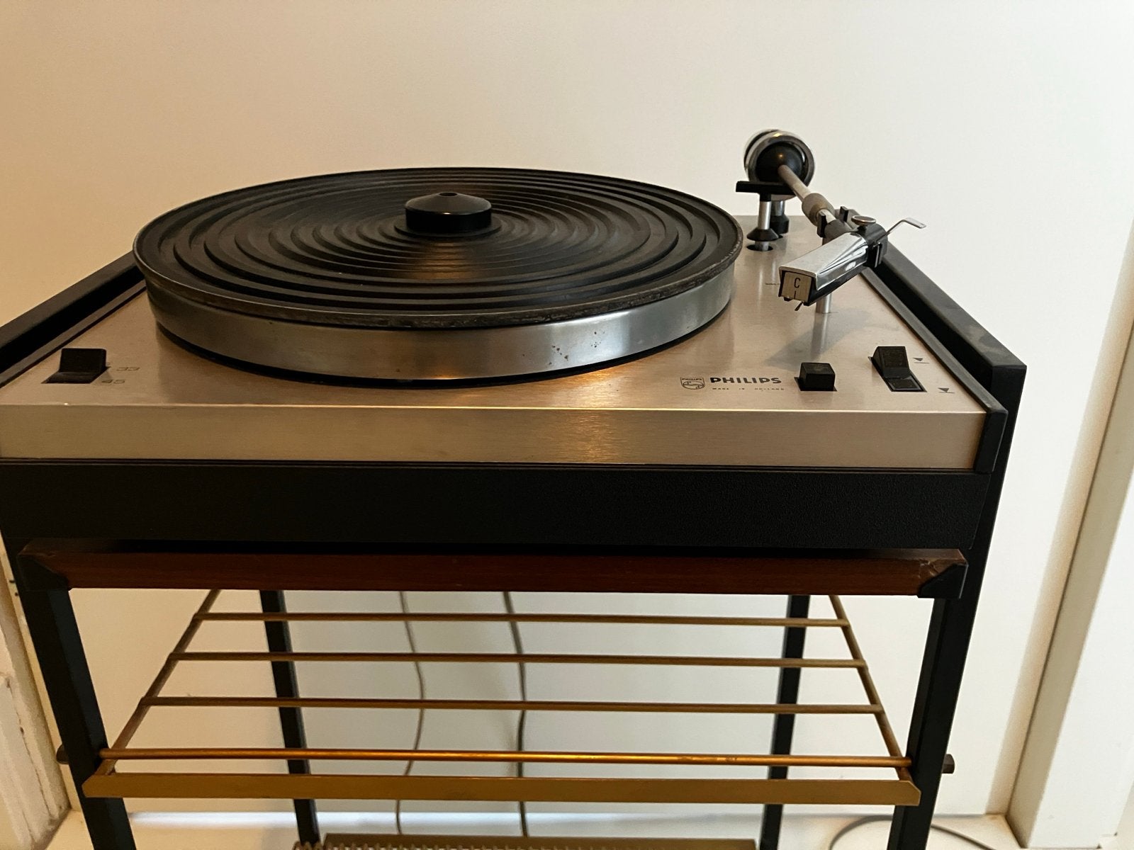 Vintage Philips Platenspeler met Meubel en Platenrek, Ophalen, Gebruikt, Platenspeler, Philips