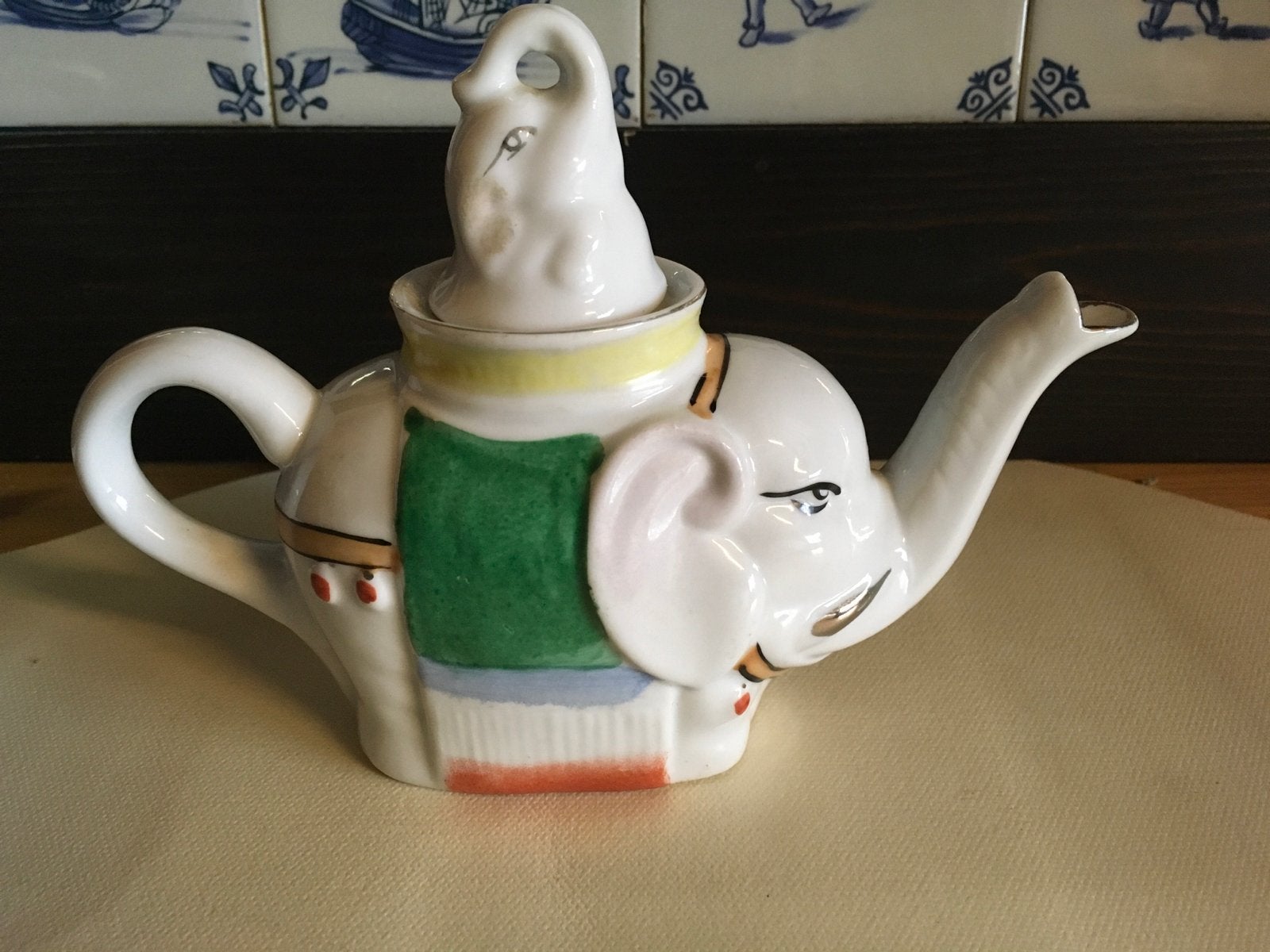 Antiek Chinees Olifant Theepotje - Gaaf, Ophalen of Verzenden