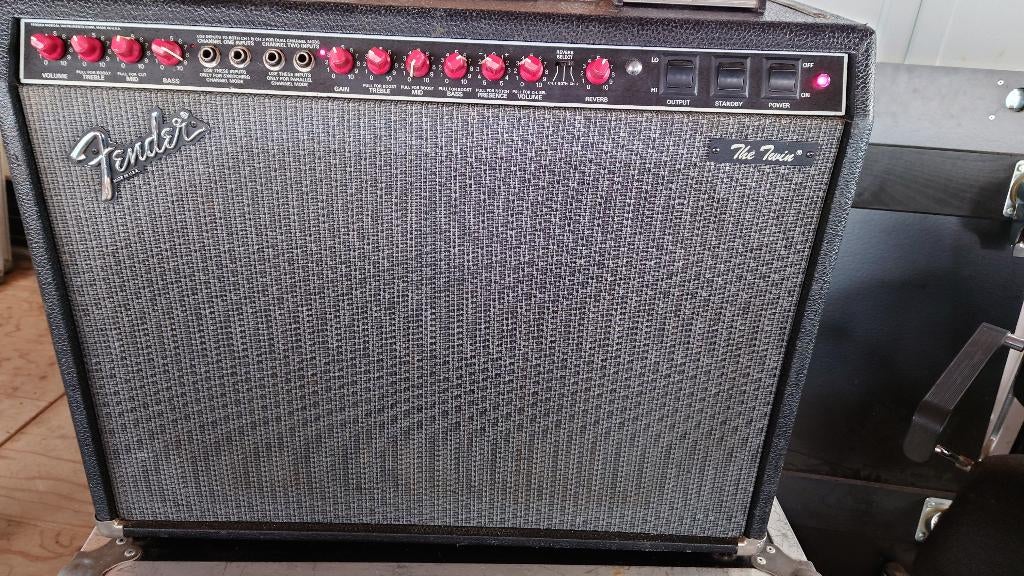 Fender the Twin in Flightcase, Muziek en Instrumenten, Ophalen, Gebruikt, Gitaar, 100 watt of meer