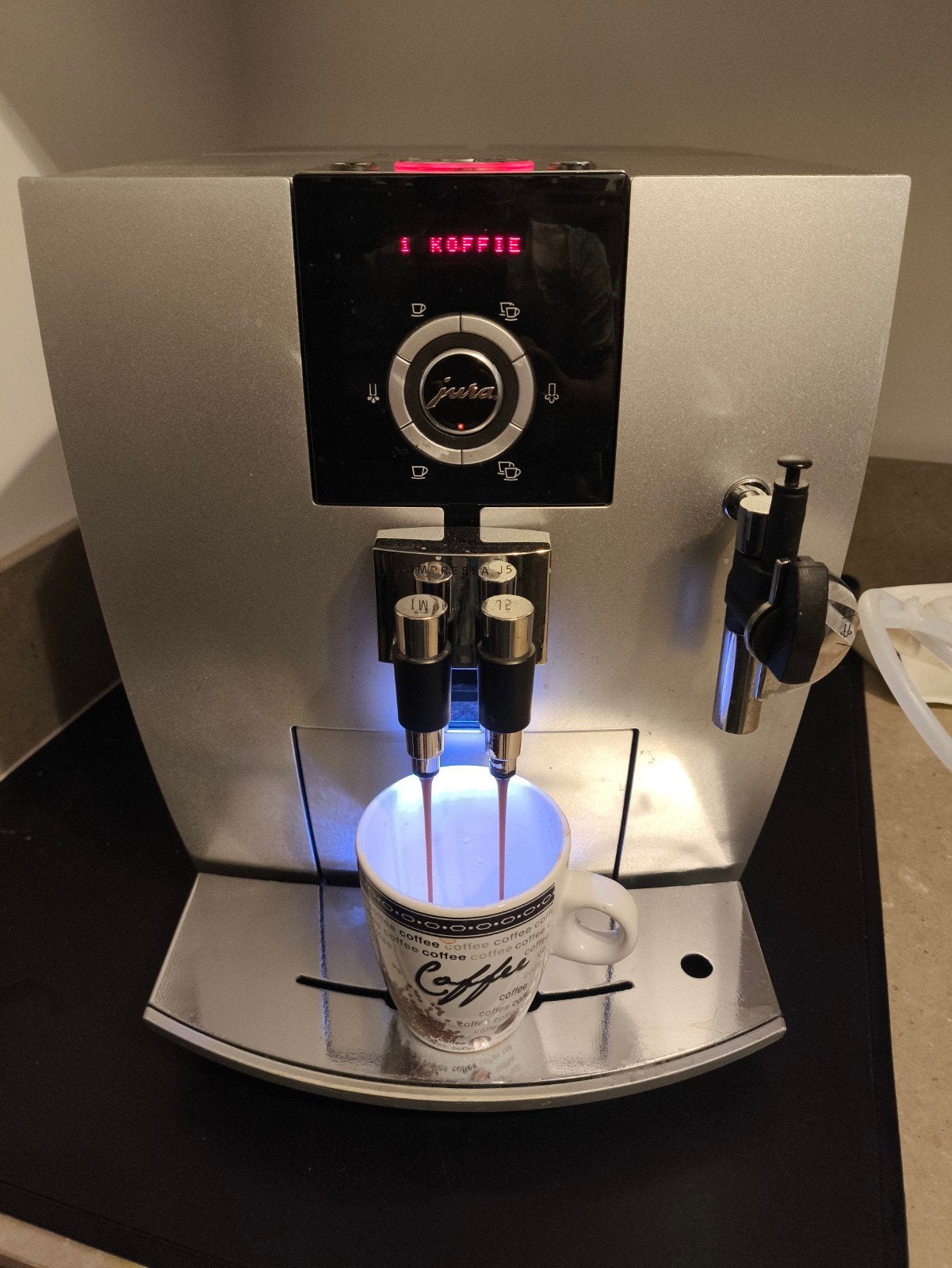 Jura J 5 refurbished in nette staat, Ophalen, Refurbished, Koffiemachine