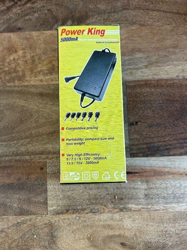 ☎️ NIEUW Universele Adapter Laptop etc Powr King 5000MA ☎️, Computers en Software, Windows Laptops, Nieuw, Onbekend, Ophalen of Verzenden