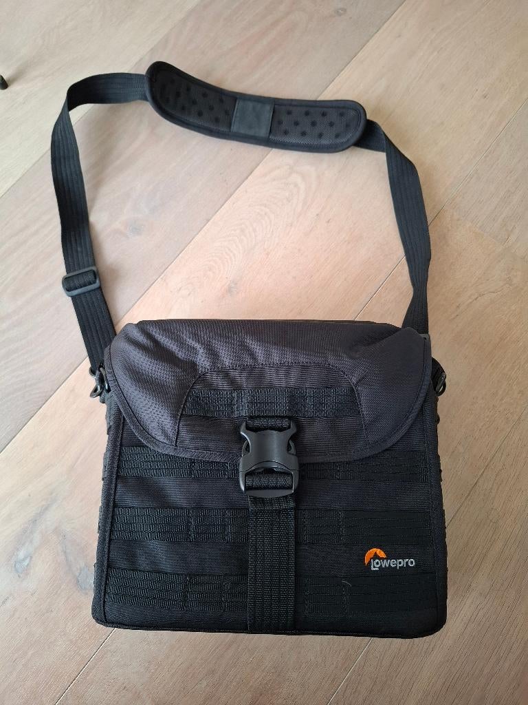 Lowepro ProTactic SH 180 AW Cameratas Zwart - prima conditie, Ophalen, Zo goed als nieuw, Schoudertas, Lowepro