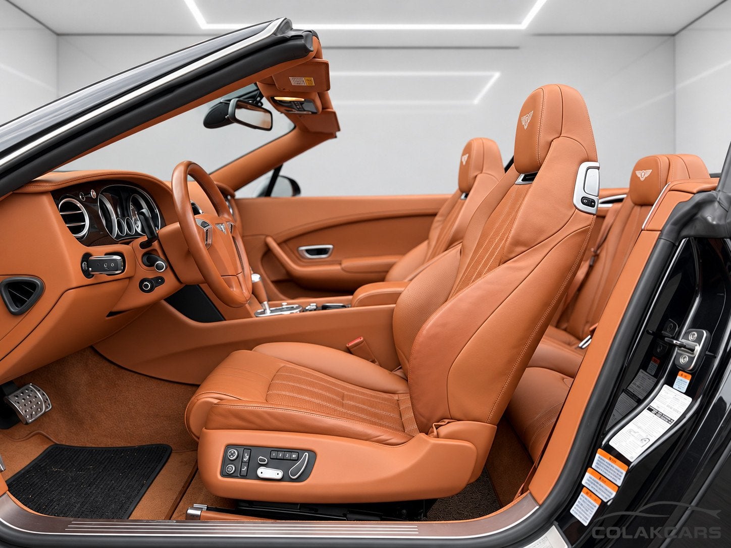 Bentley Continental GTC 4.0 V8 - Stoelkoeling & Massage |ACC, Auto's, Automaat, Gebruikt, 8 cilinders, Cabriolet