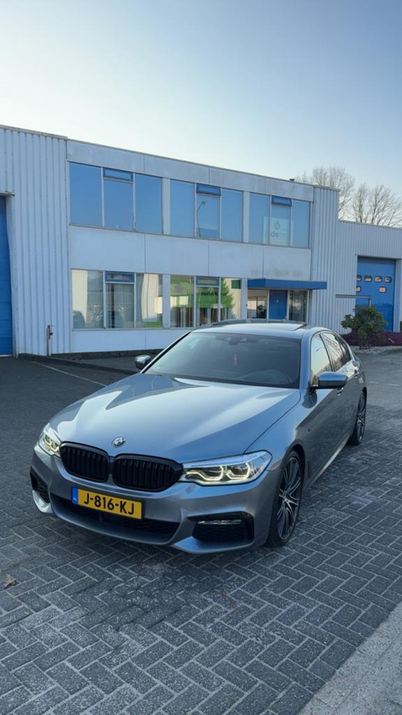 BMW 5-Serie 540i 340pk Aut. 2017 Grijs, Auto's, BMW, Automaat, 2000 kg, 340 pk, 2998 cc