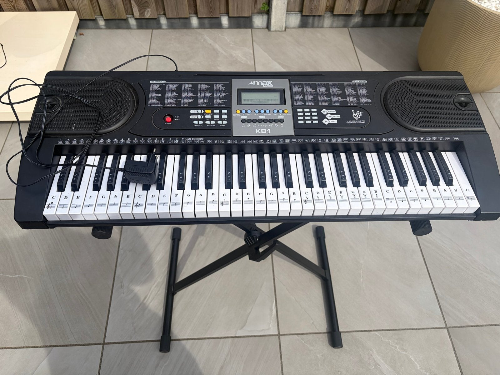 Max Music KB1 Keyboard met standaard, 61 toetsen, Zo goed als nieuw, Met standaard, Ophalen