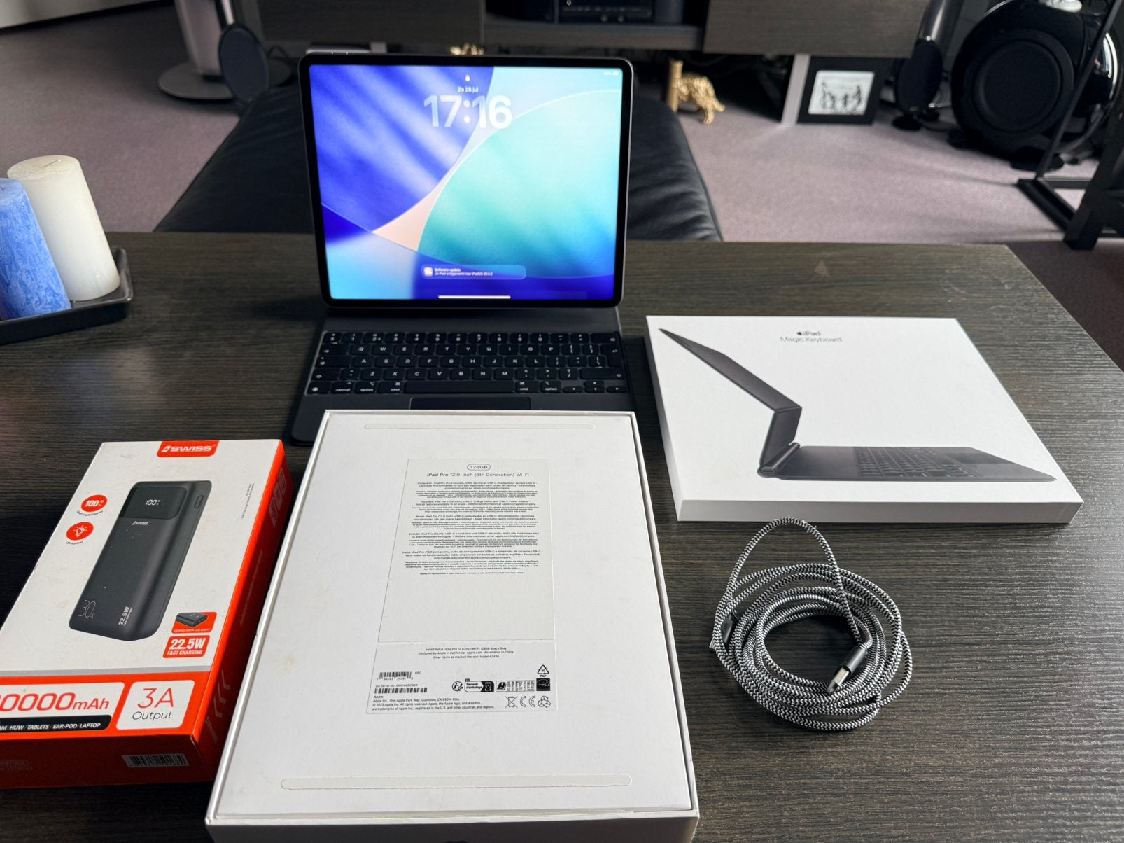 Ipad Pro 12.9 inch 6th Generation wifi & magic keyboord, Apple iPad, 12 inch, Ophalen of Verzenden, Zo goed als nieuw