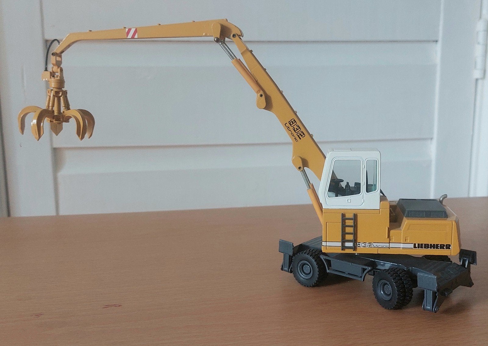 Liebherr 932 Overslagkraan met Atlas onderwagen Conrad, Ophalen of Verzenden, Zo goed als nieuw, Hijskraan, Tractor of Landbouw
