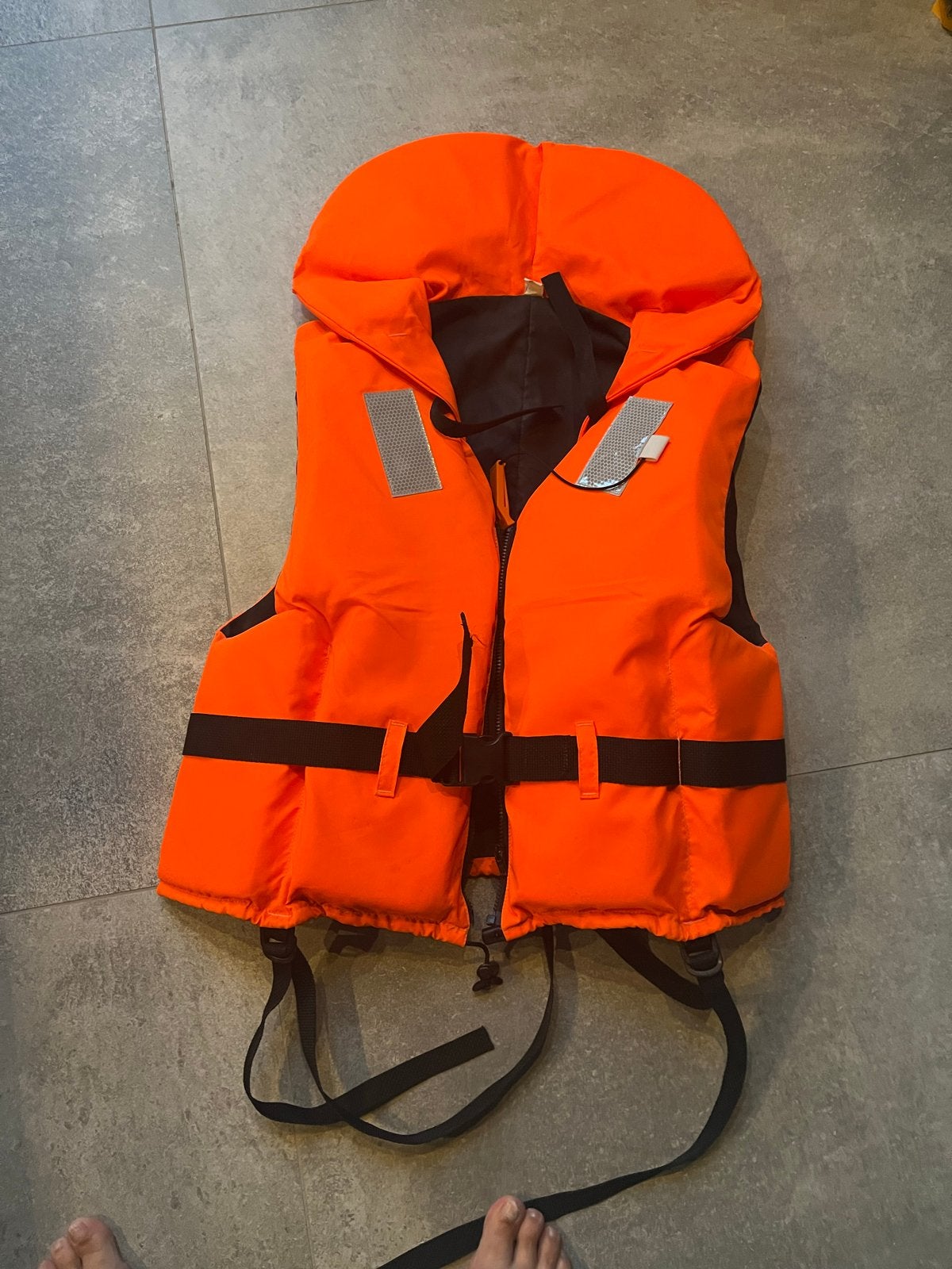 Twee zwemvesten 70+ kg, Watersport en Boten, Ophalen of Verzenden, Zo goed als nieuw, Overige typen
