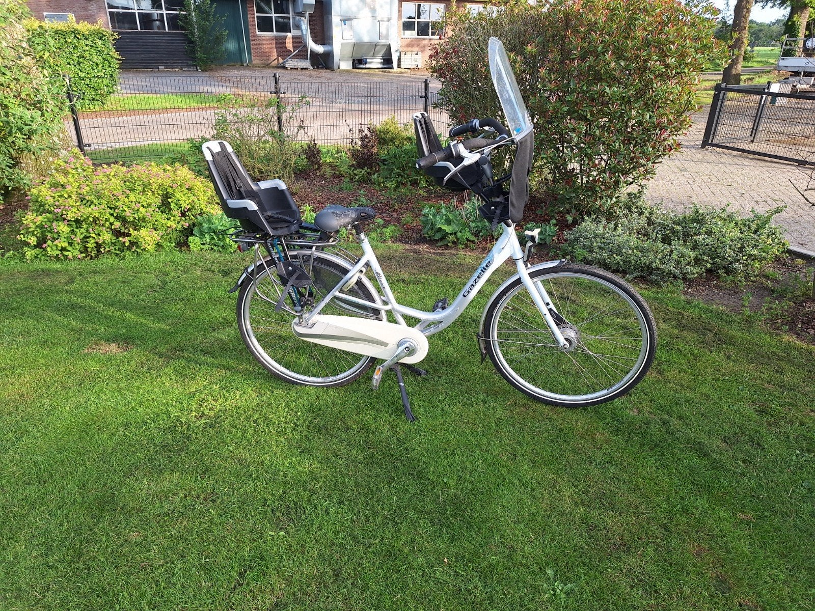 Mooie moederfiets Gazelle Bloom d53 28 inch z.g.a.n, Fietsen en Brommers, Fietsen | Dames | Moederfietsen, Zo goed als nieuw, Gazelle