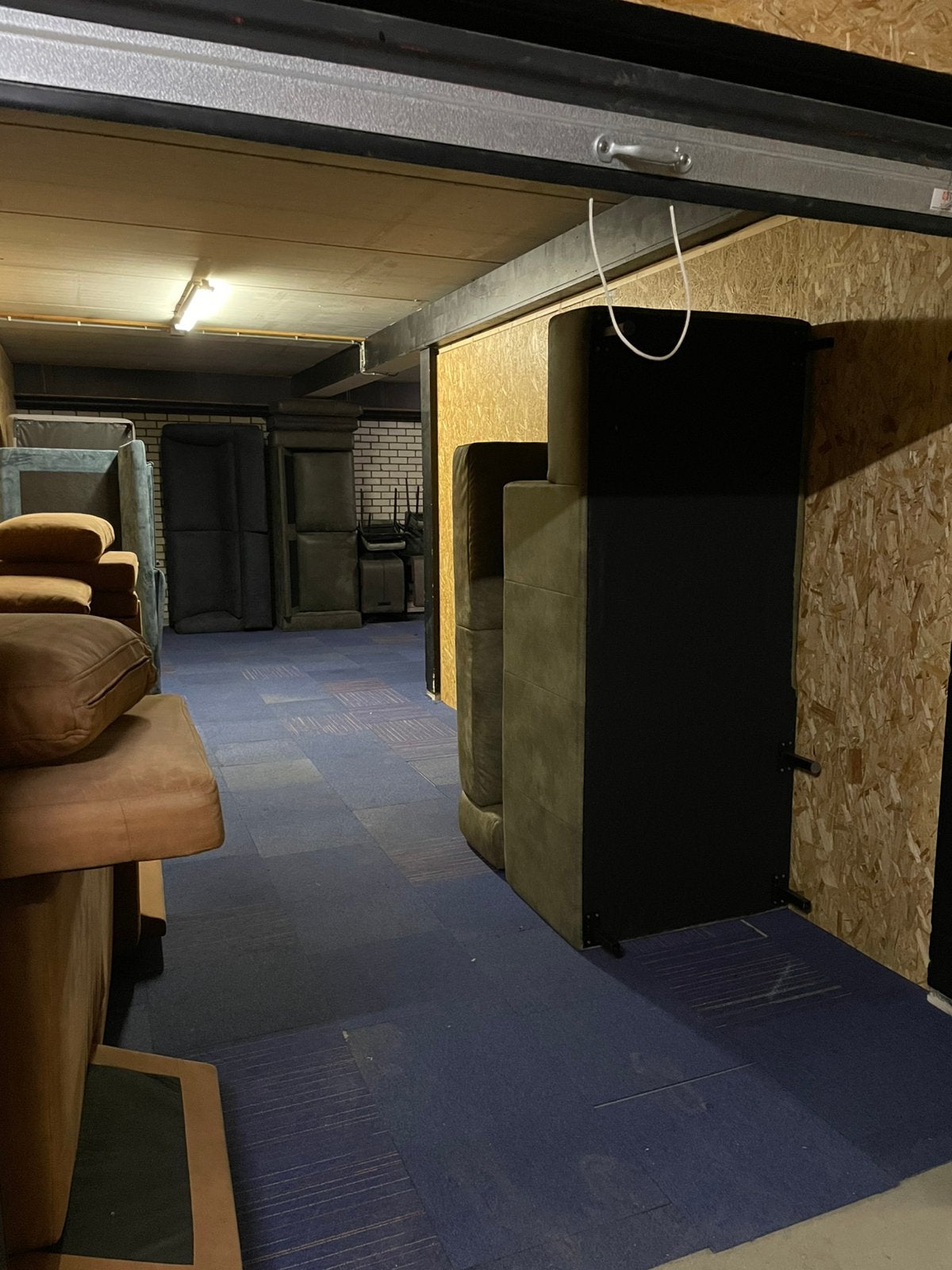 Foto 3 van Opslagruimte TER OVERNAME 50m2 WADDINXVEEN