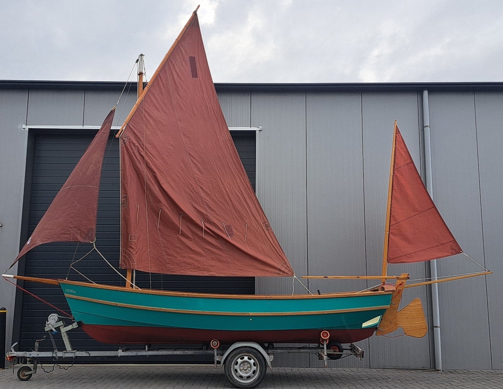 Drascombe Dabber 'Ostria' met kanteltrailer en Yamaha 2.5pk, Watersport en Boten, Ophalen, Motor en Techniek