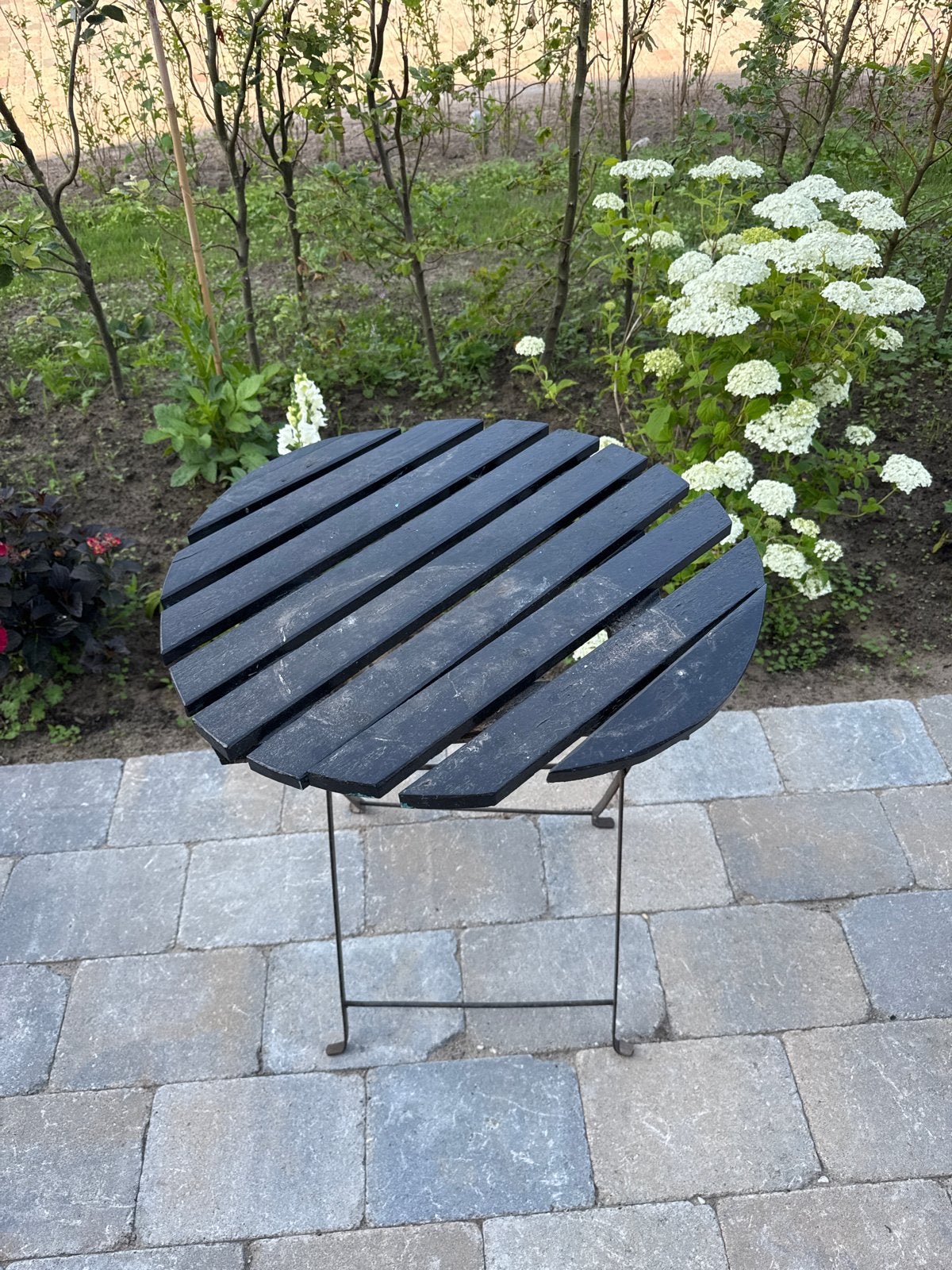 Bistro tafeltje - Rond zwart houten tuintafel, Tuin en Terras, Tuintafels, Ophalen, Gebruikt, Rond, Hout