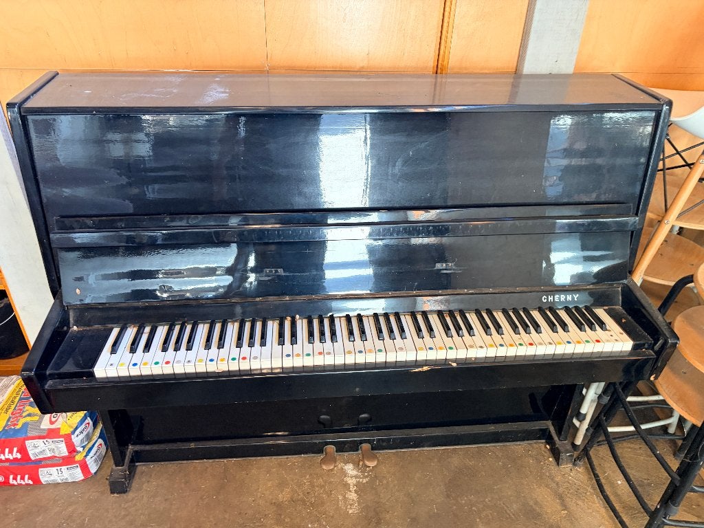 Gratis op te halen: Cherny piano – werkend, stembeurt nodig, Ophalen, Gebruikt, Zwart, Piano