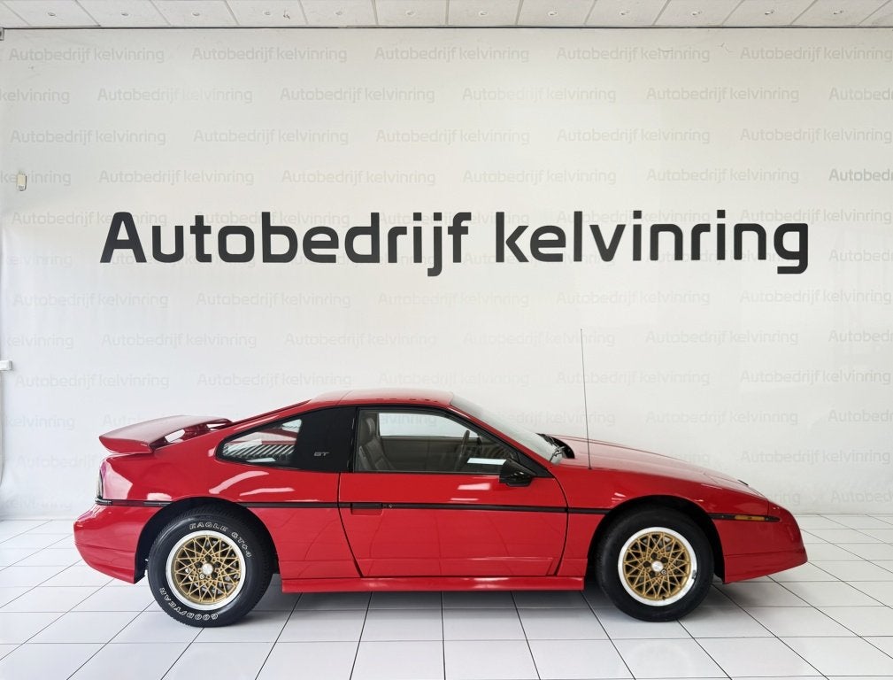 Foto 7 van Pontiac Fiero 2.8 GT Airco OOK S AVONDS GEOPEND OP AFSPRAAk