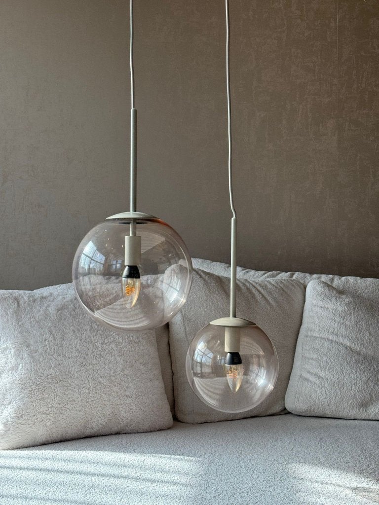 Bolia Orb Hanglamp Ø15 cm + Ø20 cm Matgrijs gelakt ijzer, Ophalen, Zo goed als nieuw, Scandinavisch Design, E14 (klein)