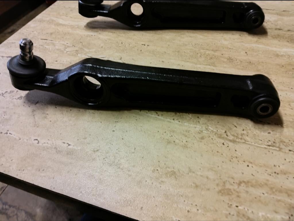 Draagarmen voor een Suzuki Wagon R +, Auto-onderdelen, Ophalen, Nieuw, Suzuki