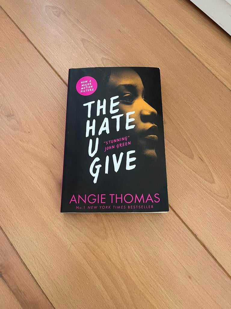The hate U give boek, Boeken, Taal | Engels, Ophalen of Verzenden, Zo goed als nieuw, Non-fictie