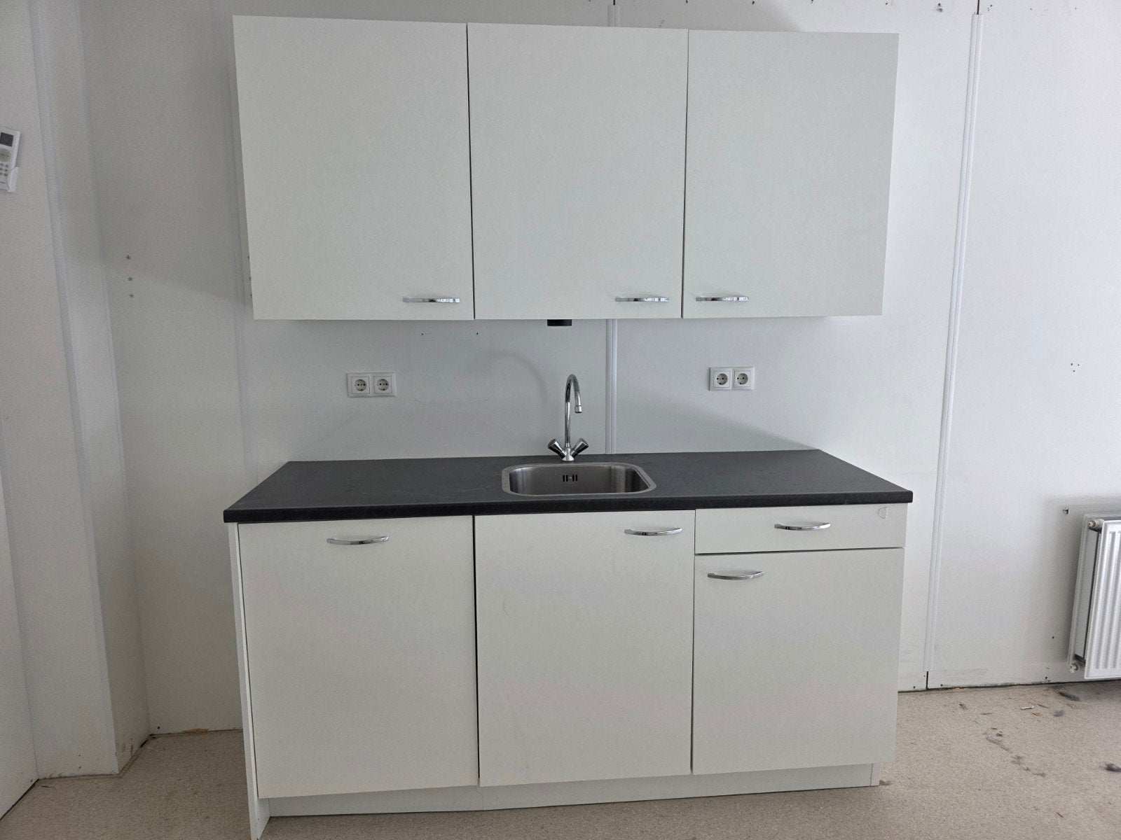 Bruynzeel keuken blok met vaatwasser en boiler In HEEMSKERK, Huis en Inrichting, Keuken | Complete keukens, Ophalen of Verzenden