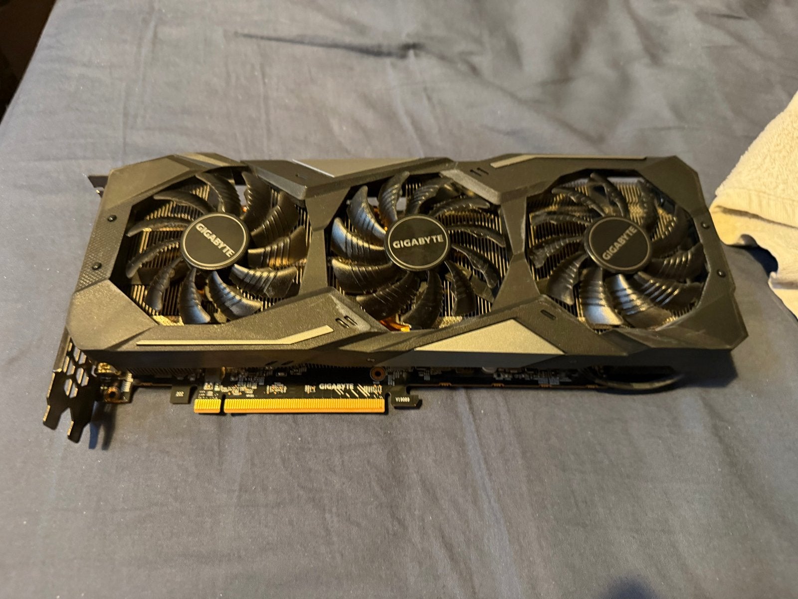 Gigabyte RX 5700 XT - Nieuwe koelpasta, Gebruikt, GDDR6, PCI-Express 4, Ophalen of Verzenden
