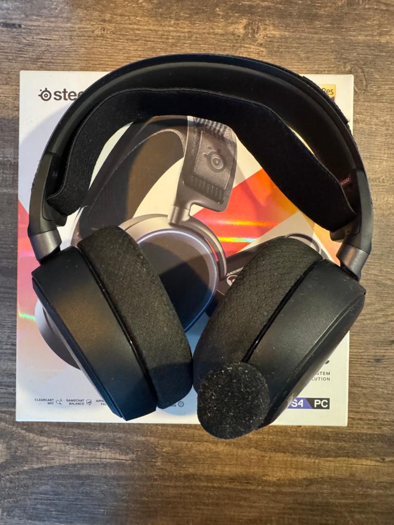 SteelSeries Arctis Pro GameDAC Gaming Headset bijna nieuw, Verzenden, Zo goed als nieuw, Over-ear, Gaming headset