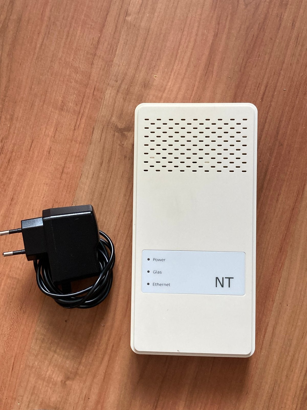ZTE ZXHN F3100 Media Converter NT Glasvezelmodem, Ophalen of Verzenden, Zo goed als nieuw, Router met modem