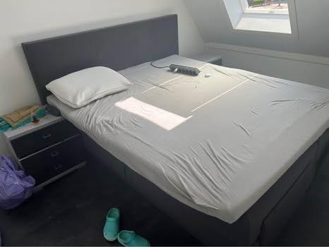 elektrisch verstelbare boxspring 160x200 van Goosens, Ophalen, Zwart, Tweepersoons, Zo goed als nieuw
