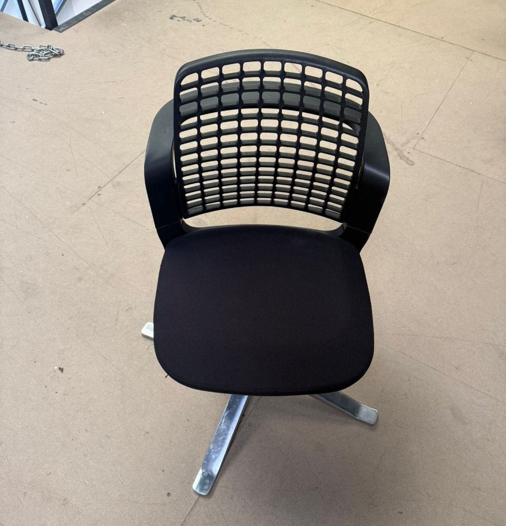 HAG Sideways stoel, Ophalen, Ergonomisch, Zo goed als nieuw, Zwart