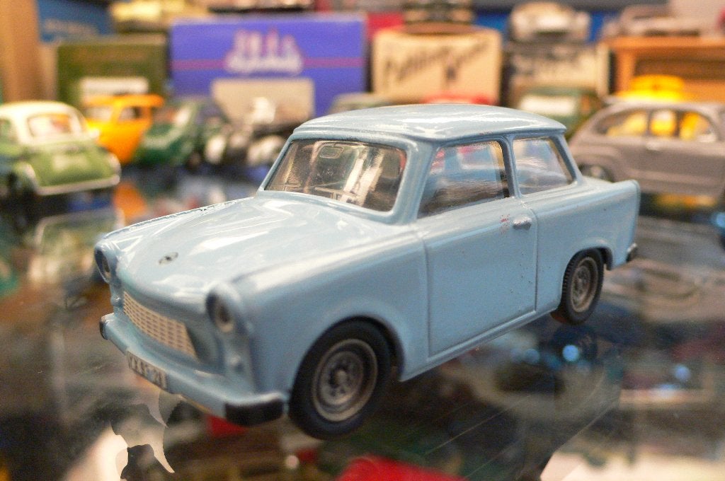 trabant 601  1964- 1/43 vitesse- bijnaam trammelant-, Verzenden, Nieuw, Auto, Overige merken