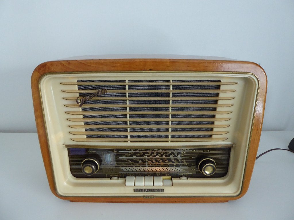 Telefunken Gavotte Export met FM,MG en KG, Ophalen of Verzenden