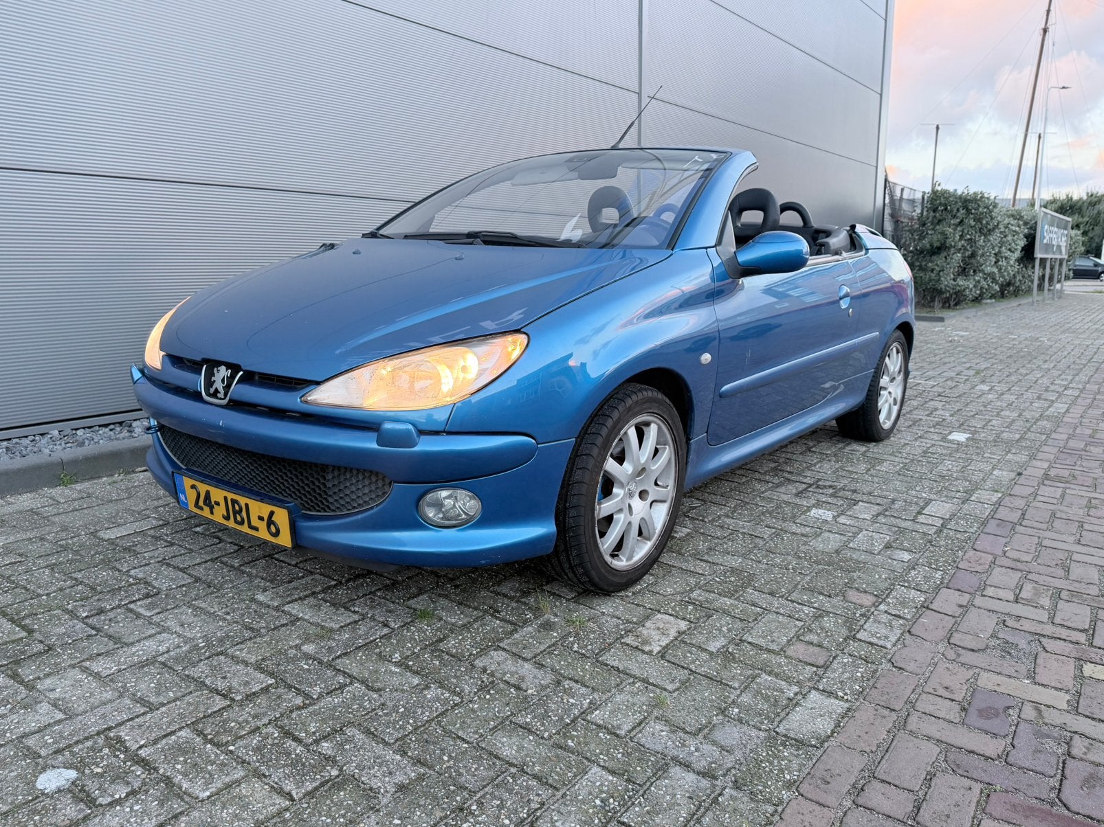 Peugeot 206 2.0 16V CC 2003 Blauw, Auto's, 136 pk, Zwart, 4 cilinders, Cabriolet