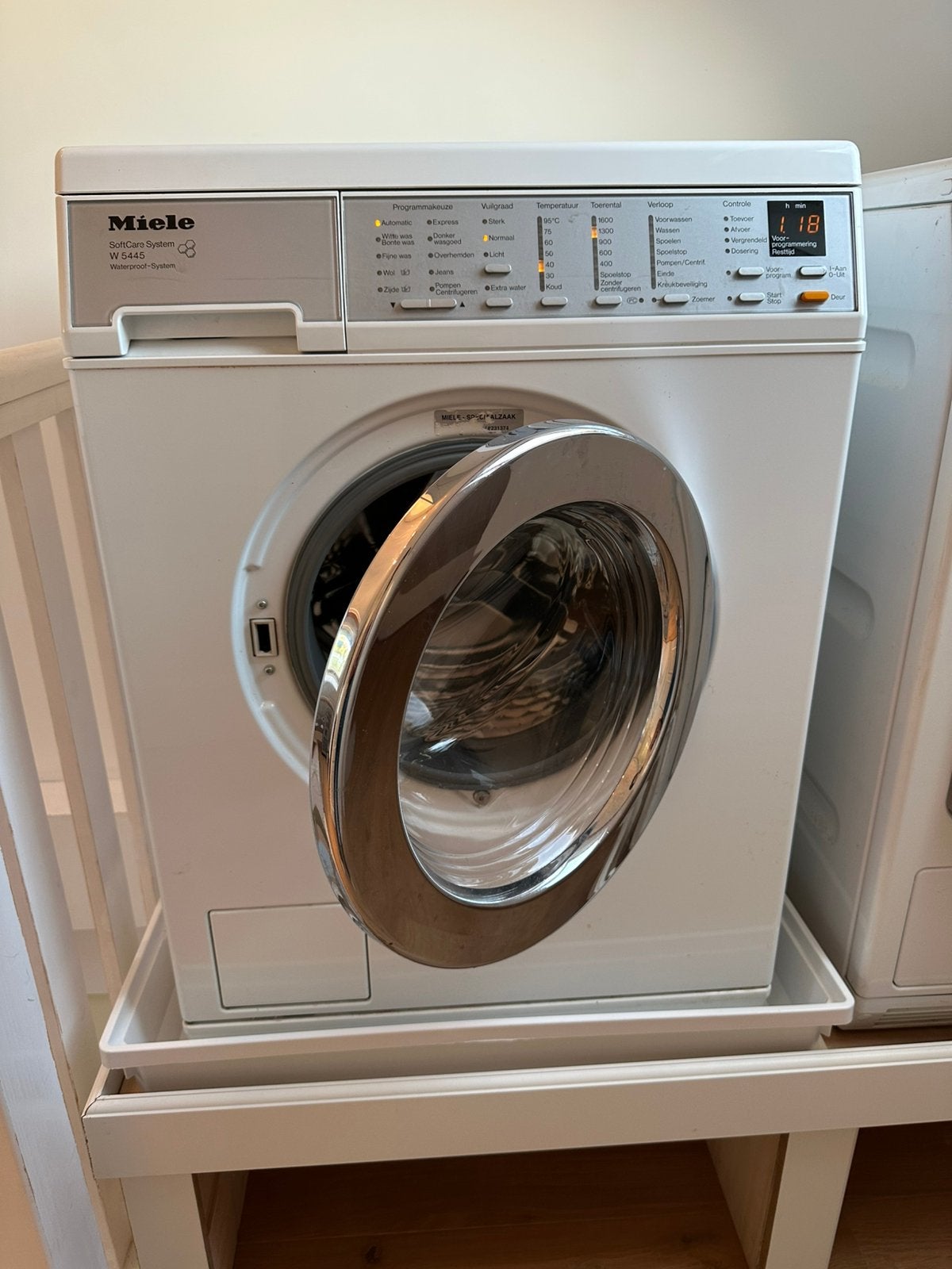 Wasmachine - Miele W 5445 SoftCare System, Ophalen, Zo goed als nieuw, Voorlader, 85 tot 90 cm