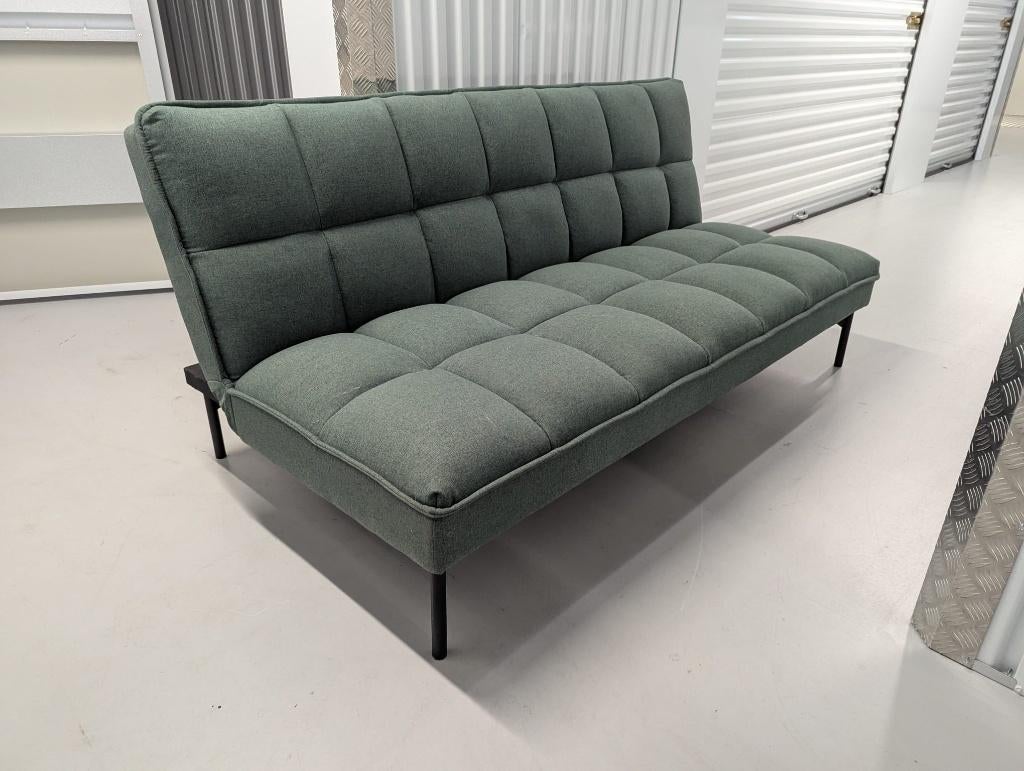 Slaapbank van het merk MADE lauriergroen, Huis en Inrichting, Slaapkamer | Slaapbanken, Ophalen, 70 cm of minder, Tweepersoons