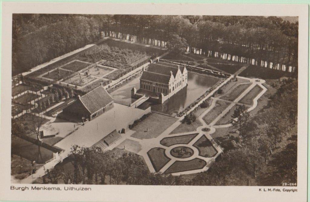 Uithuizen (Gr) Burgh Menkema K.L.M. Luchtvaart foto ca.1960, Ophalen, 1940 tot 1960, Ongelopen, Groningen