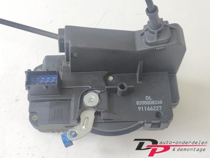 Deurslot Mechaniek 2Deurs rechts van een Opel Vivaro, Gebruikt, -, -, Opel