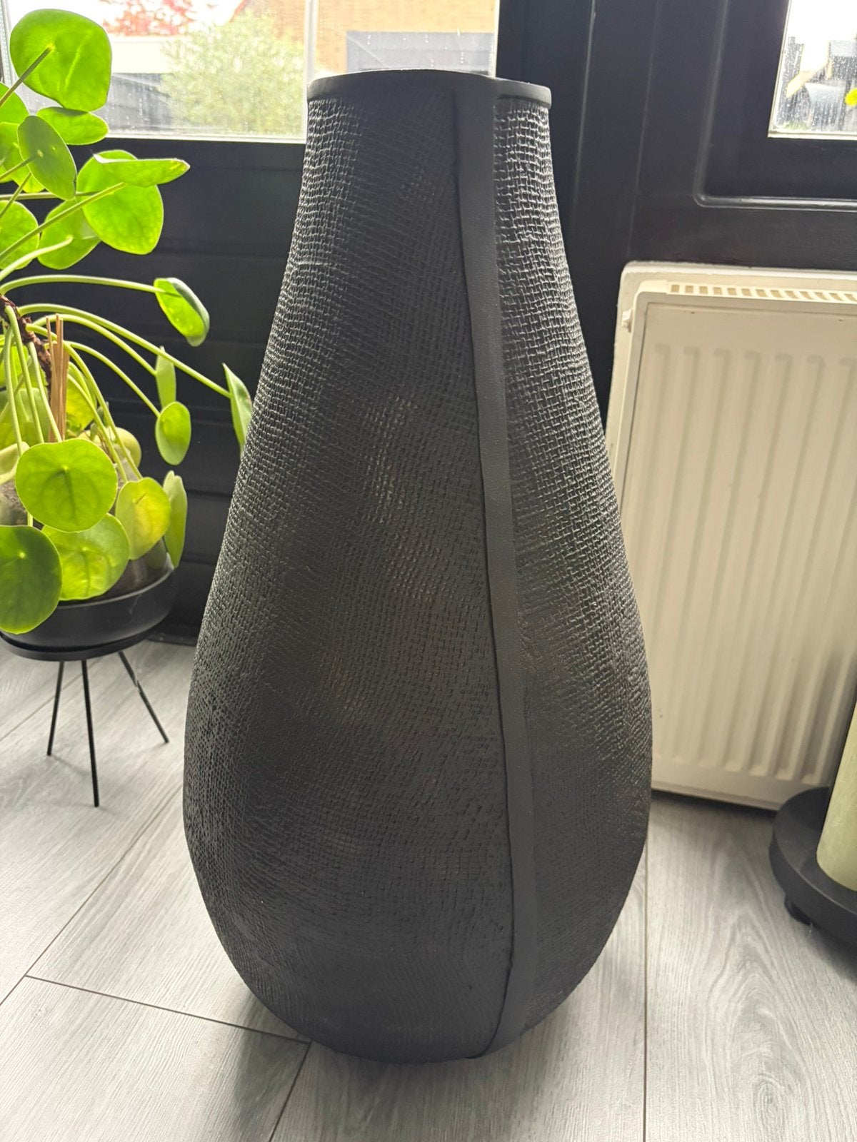 Hoge vaas, 67 cm, Zwart, Ophalen of Verzenden, Zo goed als nieuw
