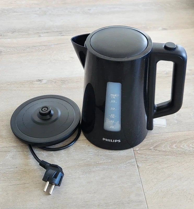 Philips HD9318 /20/A kettle, 1,7 L, kleur zwart, 1 tot 2 liter, Ophalen of Verzenden, Gebruikt