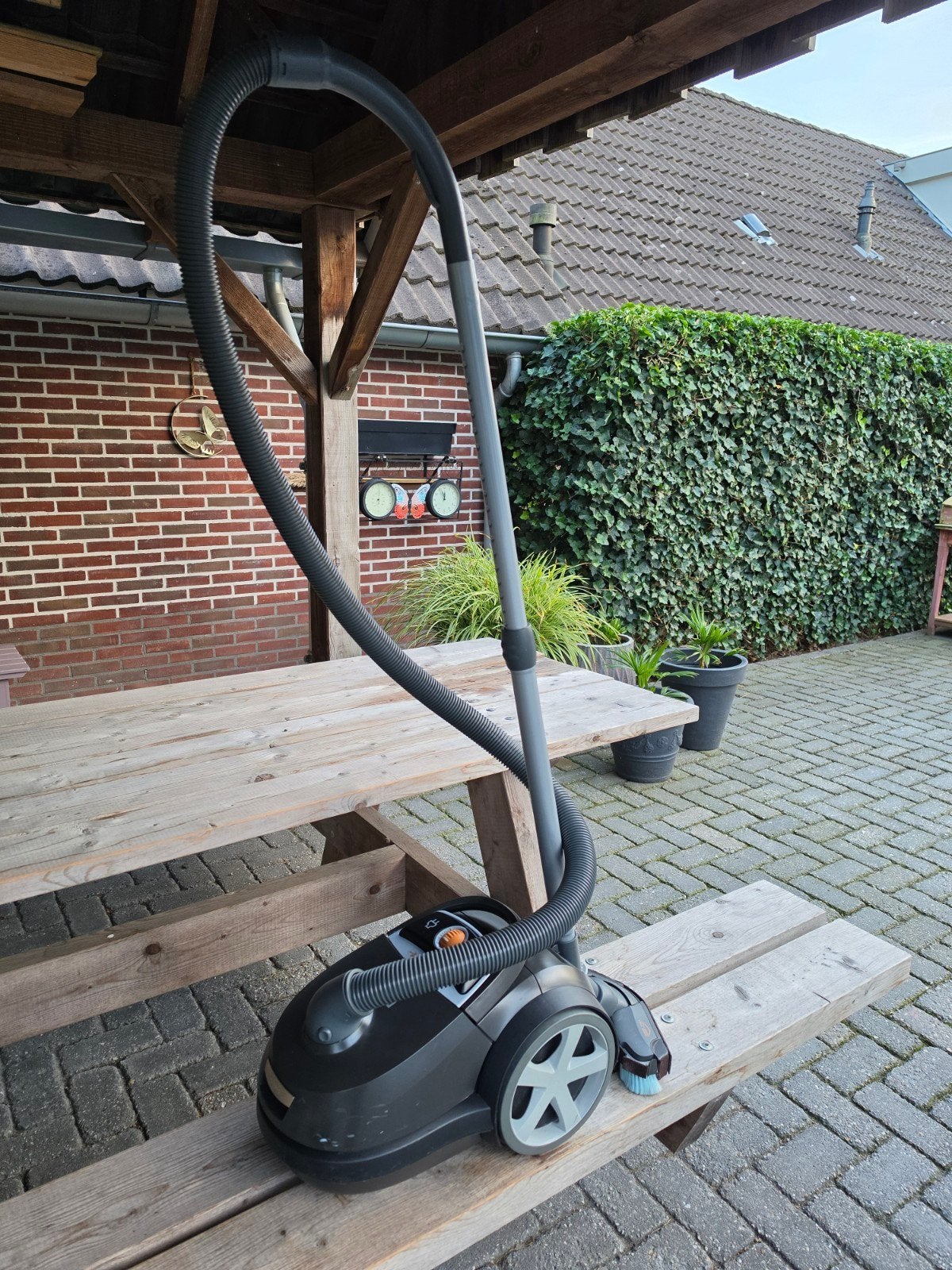 2 st. defecte Philips Performer FC9153/01/A Sledestofzuigers, Philips, Ophalen of Verzenden, 2000 watt of meer, Niet werkend