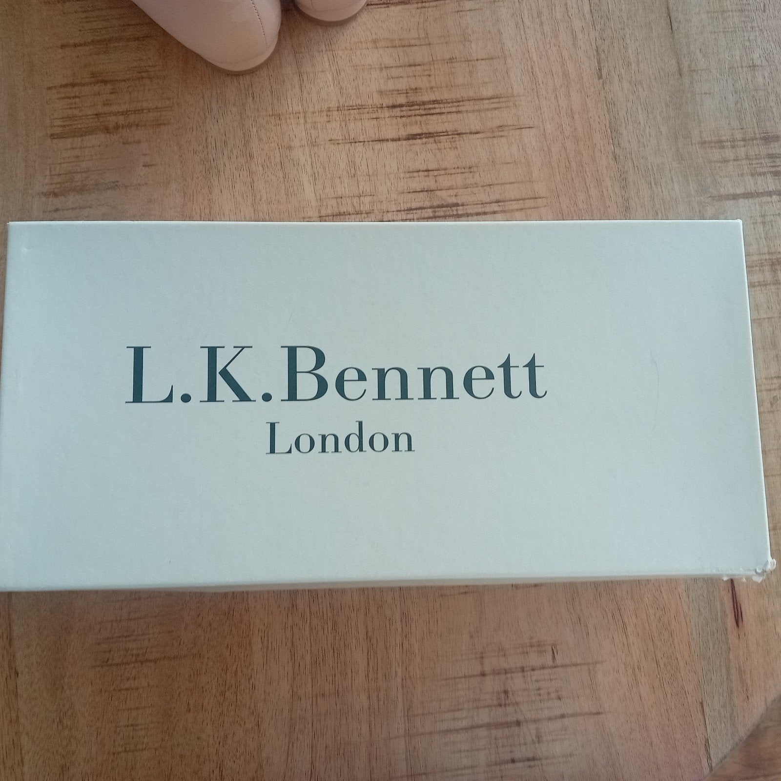 L.K.Bennett, Zwart, Ophalen of Verzenden, Sneakers of Gympen, Zo goed als nieuw