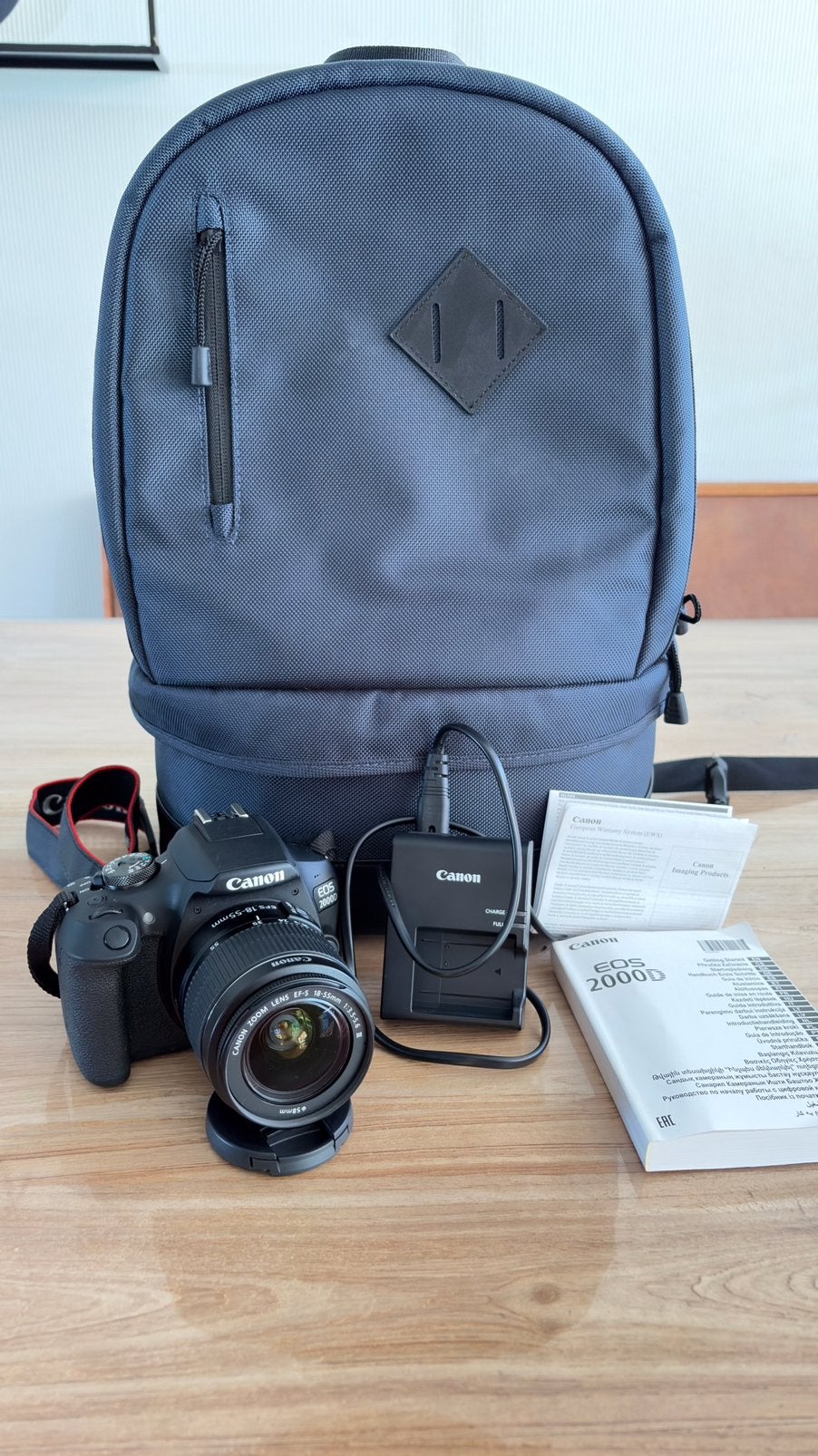 Canon EOS 2000D (Complete set), Spiegelreflex, Canon, Ophalen of Verzenden, Zo goed als nieuw