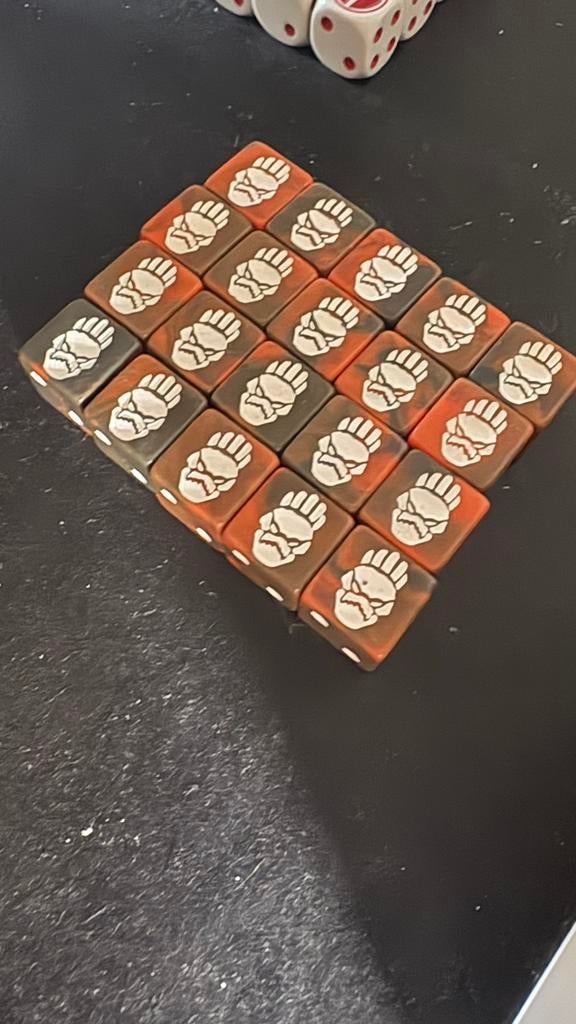 Warhammer 40k Farstalker kinband (kroot) dice, Ophalen of Verzenden, Warhammer
