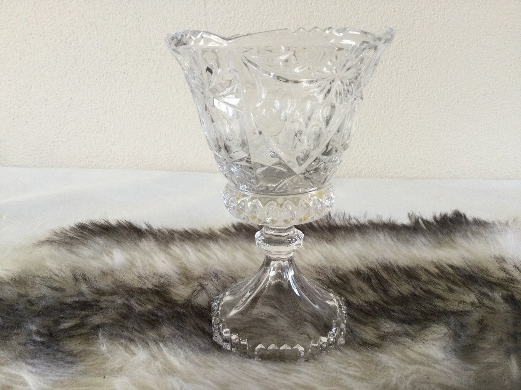 Bloemen Vaas geslepen glazen vaas ( hoogte 16 cm ), Ophalen of Verzenden, Gebruikt, Overige kleuren, Glas