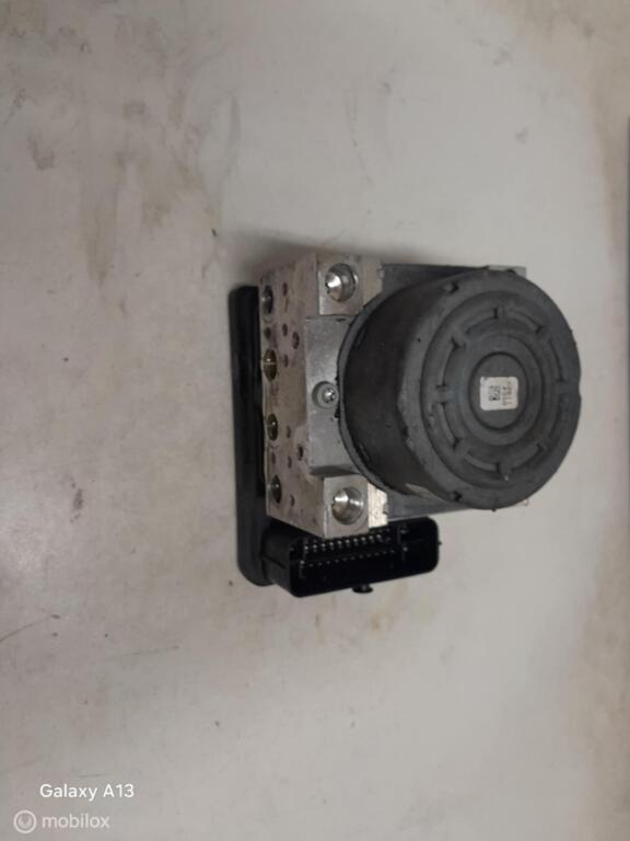 ABS pomp  Peugeot 208 9802460980 9814482680, Auto-onderdelen, Gebruikt, Ophalen of Verzenden