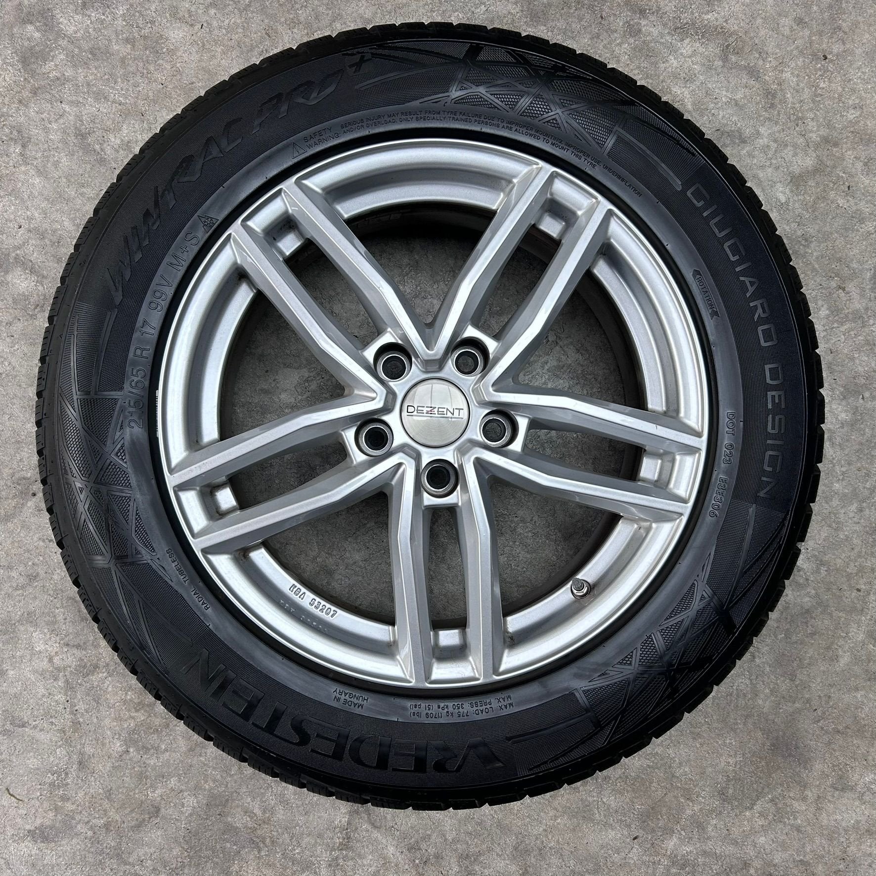 17 inch Dezent velgen + winterbanden Hyundai Tucson, -, -, Banden en Velgen, 17 inch