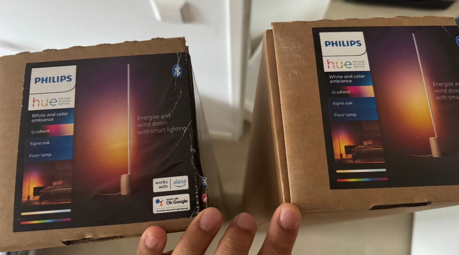 Philips Hue Signe Gradient - houtlook (nieuw!), Nieuw, Overige fittingen, Ophalen of Verzenden, Zigbee