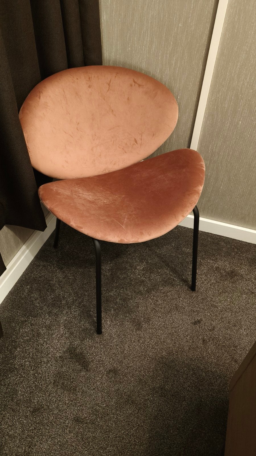 Oud roze stoel - zo goed als nieuw, Huis en Inrichting, Stoelen, Ophalen